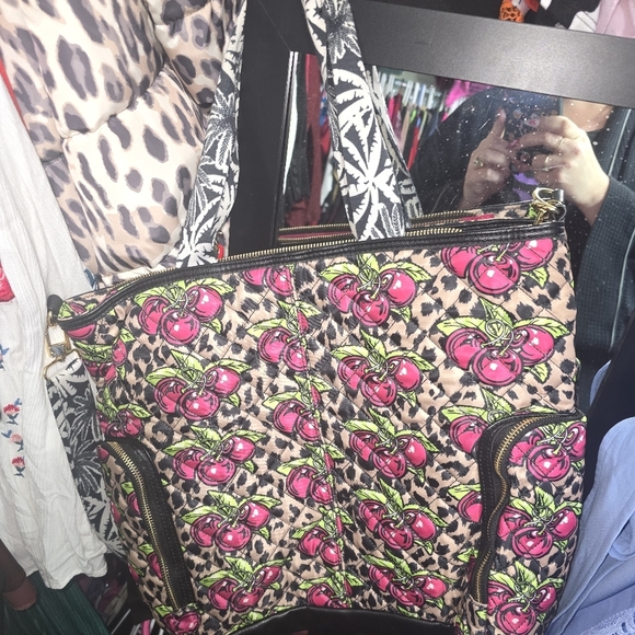 🍁🍂Y2k Vintage Betsey Johnson Cherry Tote - Picture 4 of 8